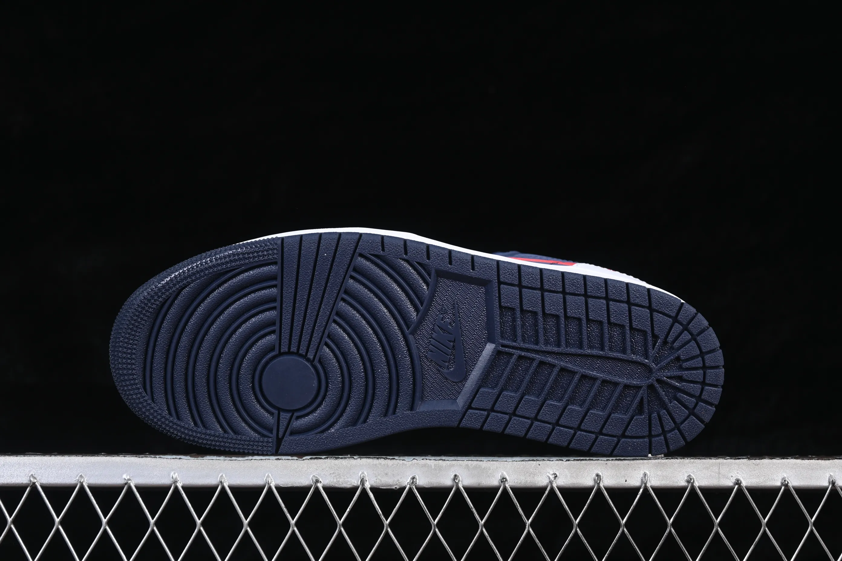 All categories Air Jordan Jordan series basketball shoes Air Jordan 1 Low G version pure original Air Jordan 1 Low AJ1 Joe 1 Patriot blue and red low-top cultural and leisure sports sneakers CZ8454-400